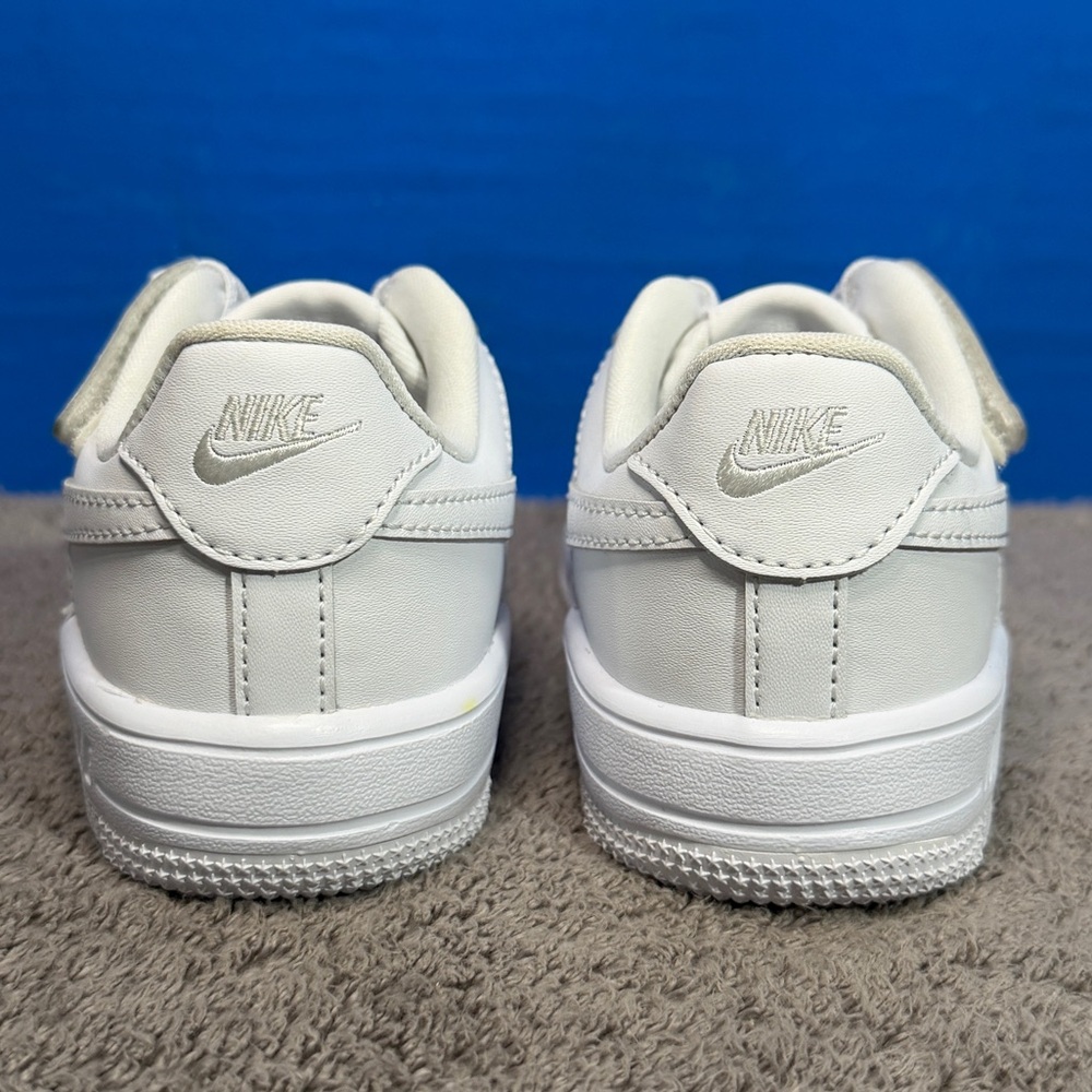 Nike
Force 1
Brand new - Picture 4 of 7
